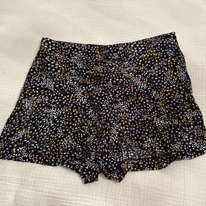 Loft Print Shorts Size Large - New Without Tags